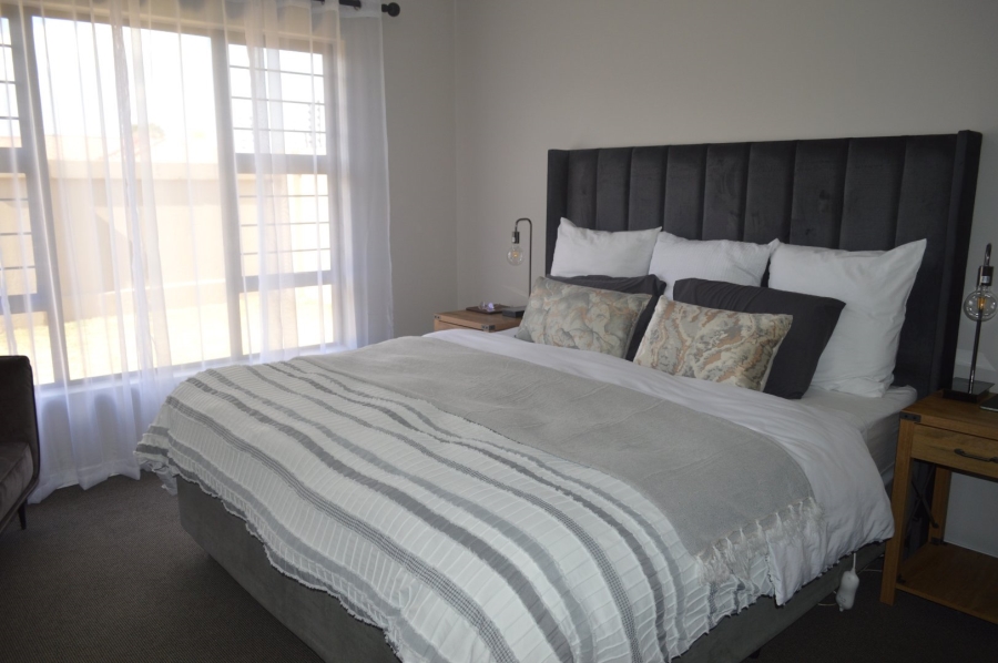 2 Bedroom Property for Sale in Flamwood North West